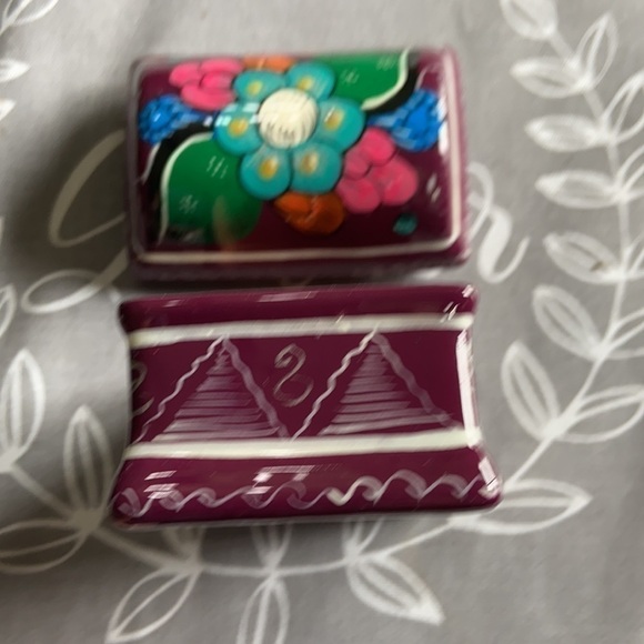 RIVIERA Maya Hand painted red clay trinket box - Picture 8 of 10